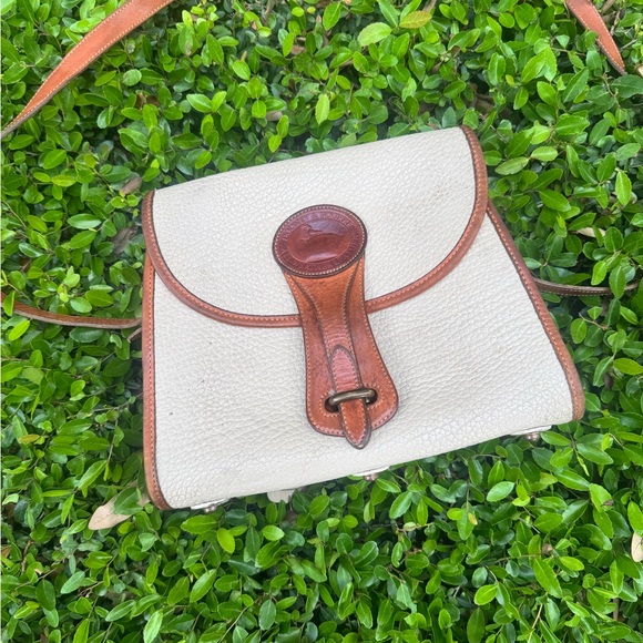 Dooney & Bourke Handbags - Vintage Dooney & Bourke Classic Tan and Cream Leather Women's Bag